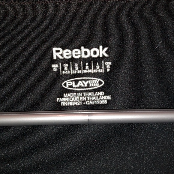 Ladies Reebok work out top - Picture 2 of 2